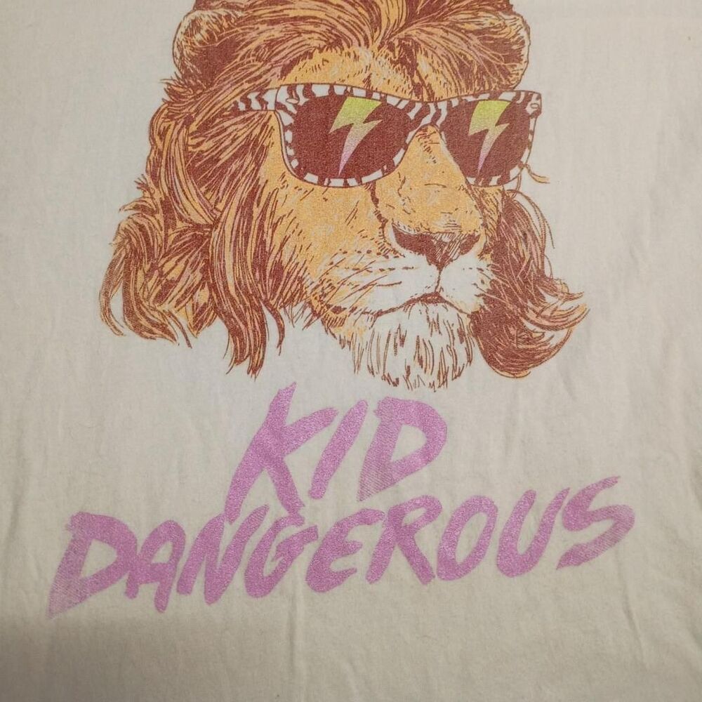 No-brand Men's White and Cream T-shirt
